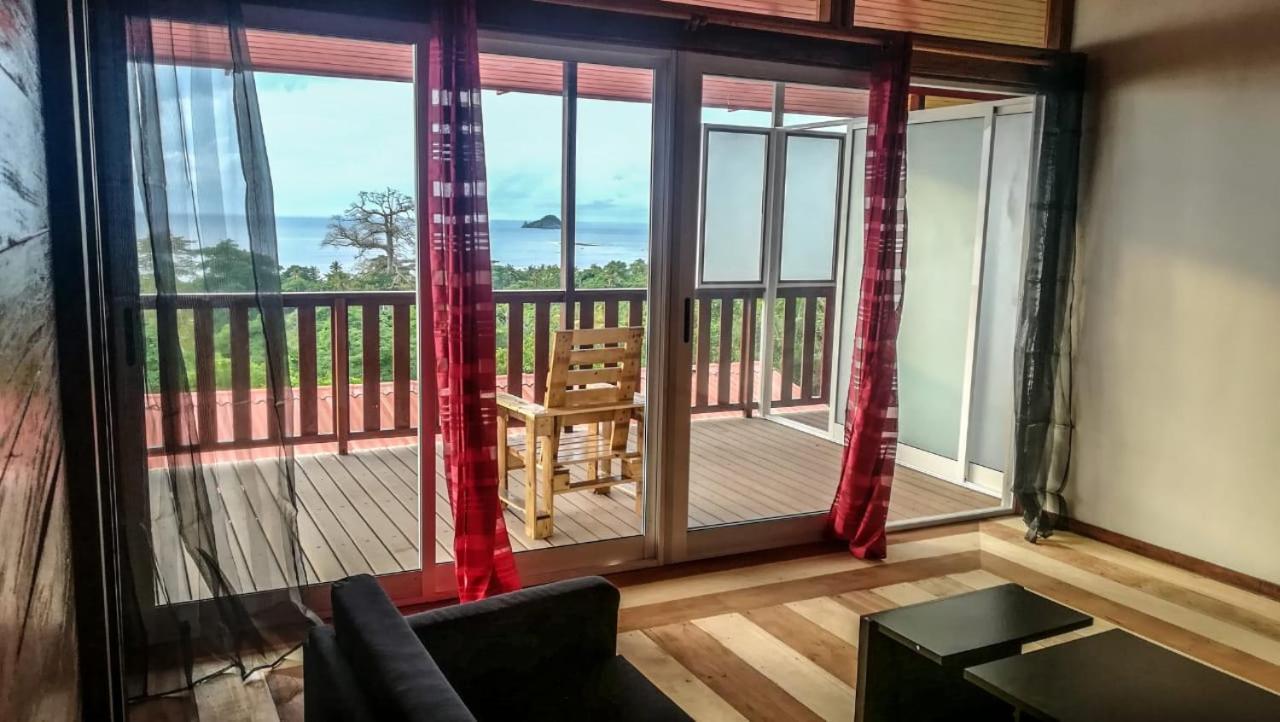 Domus Guesthouse Santana Bagian luar foto