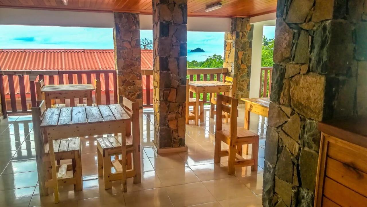 Domus Guesthouse Santana Bagian luar foto