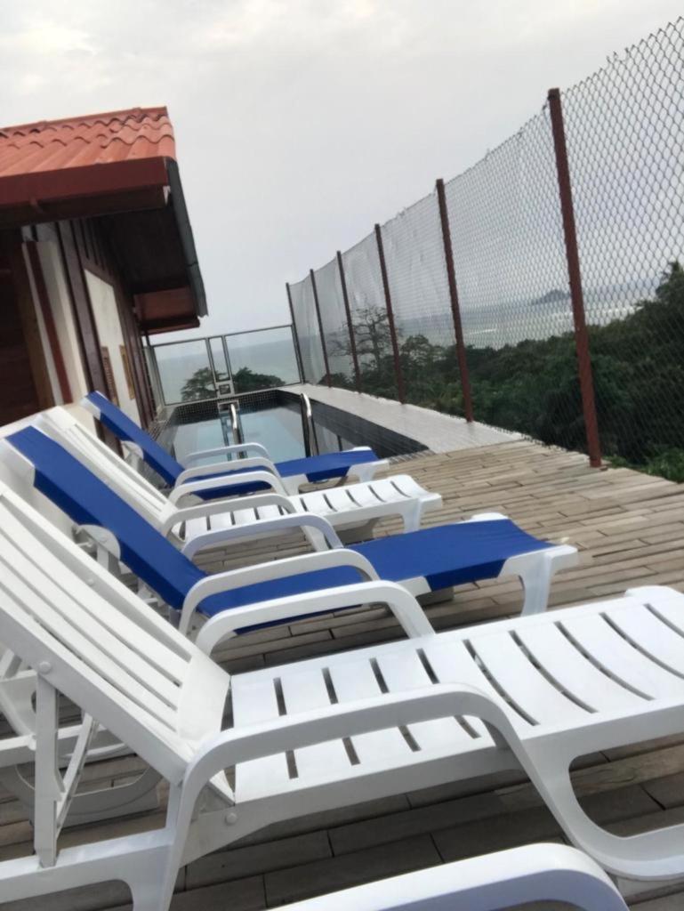 Domus Guesthouse Santana Bagian luar foto