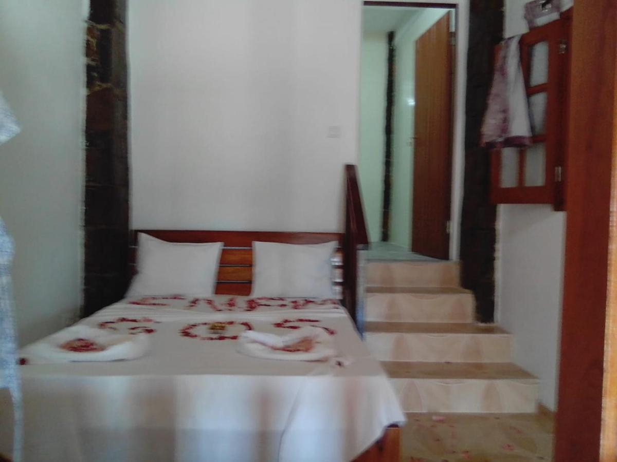 Domus Guesthouse Santana Bagian luar foto