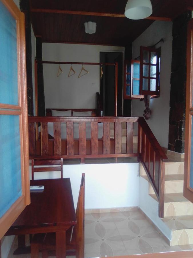 Domus Guesthouse Santana Bagian luar foto